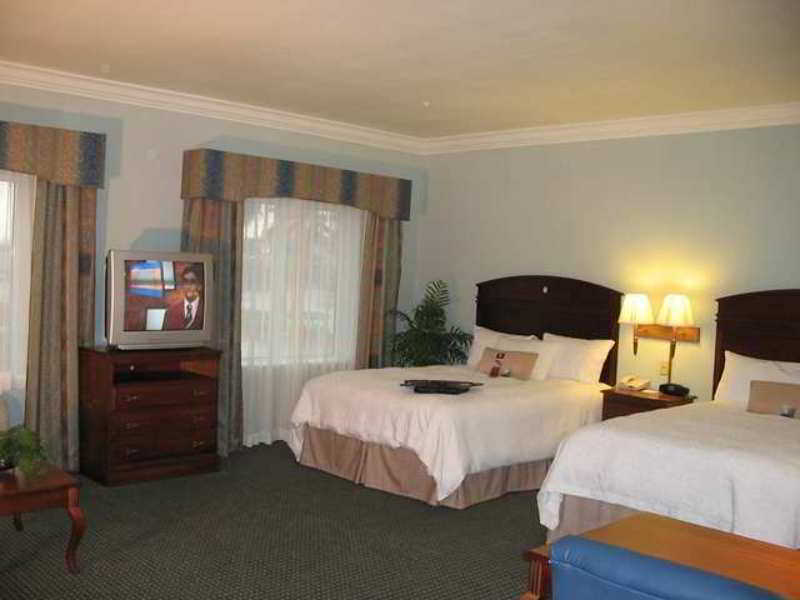 La Quinta By Wyndham Corpus Christi-N Padre Isl. Hotel Room photo